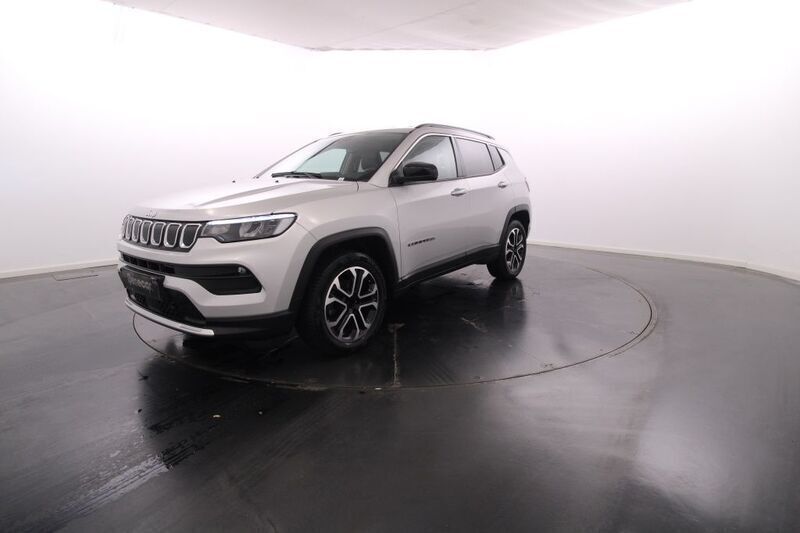 Cinzento Usado 2022 Jeep Compass SUV | € 28.850 (Preço elevado) - Imagem 1/4