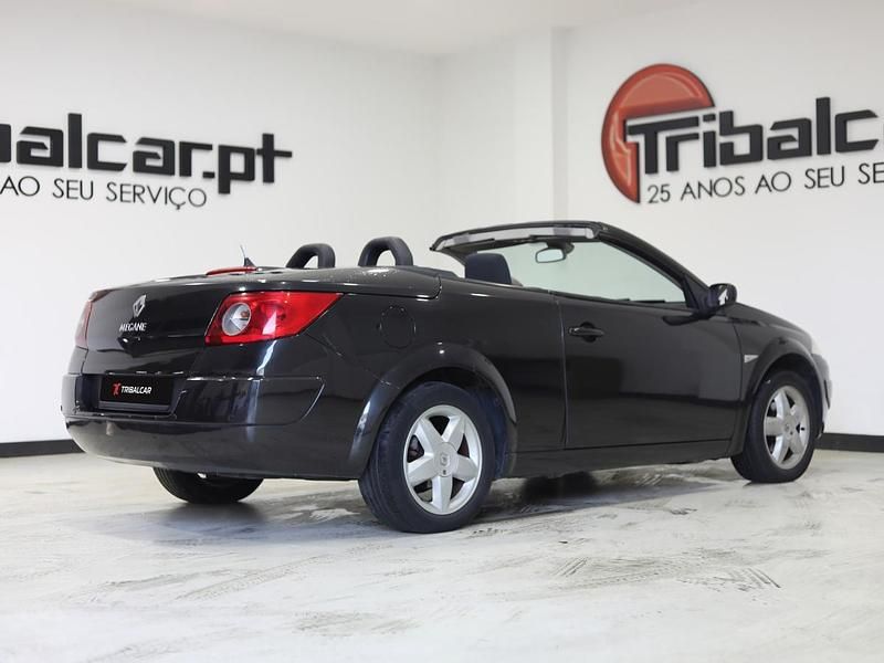 Usado Renault Mégane III 105 HP (77 kW) 2008 Preto