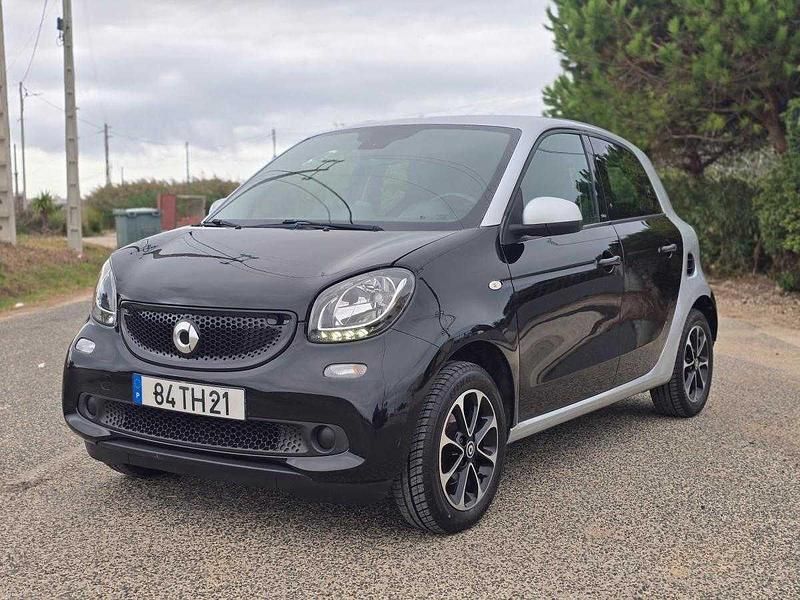 Preto Usado 2017 Smart ForFour Passion | € 10.950 (Preço justo) - Imagem 1/4