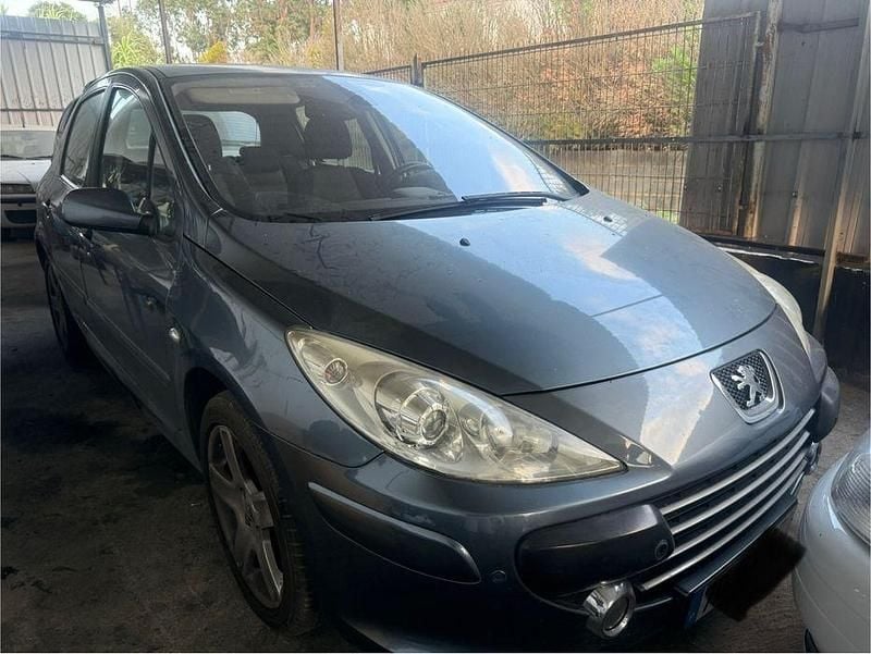 Usado 2006 Peugeot 307 Sedan | € 4.500 (Preço justo) - Imagem 1/4