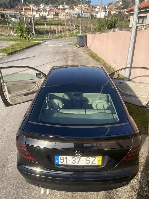 Usado Mercedes C220 143 HP (105 kW) 2002 Coupé