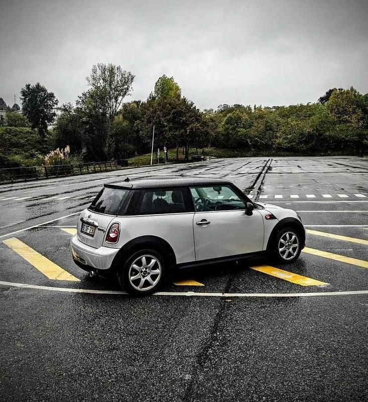 Usado Mini Cooper 112 HP (82 kW) 2012 Cinzento Citadino