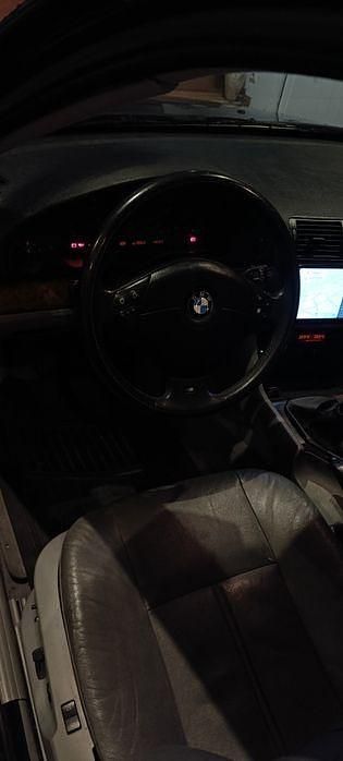 Usado BMW 525 143 HP (105 kW) 1999 Sedan