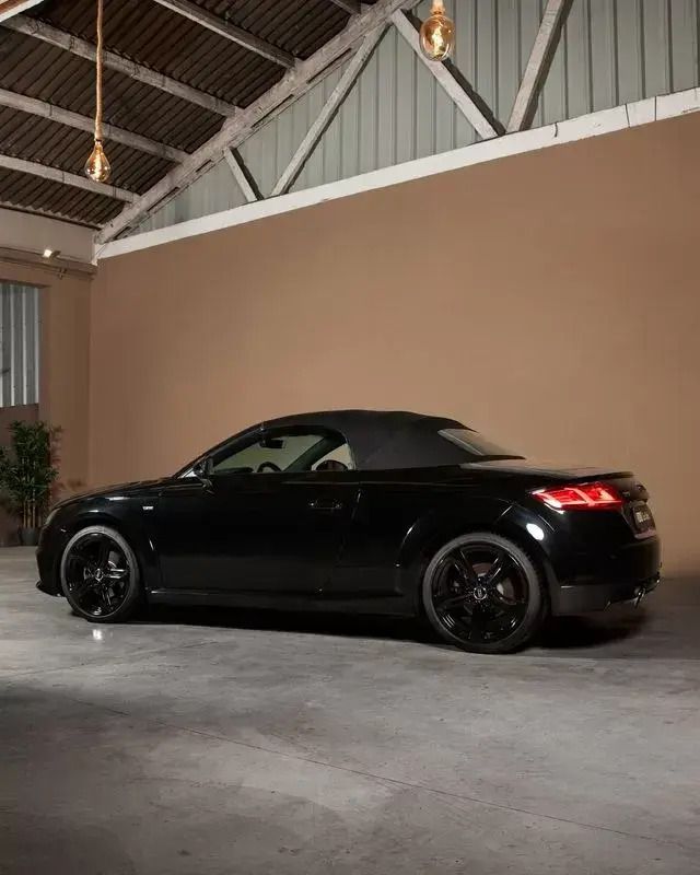 Usado Audi TT Roadster S-Line 230 HP (169 kW) 2018 Preto Cabrios