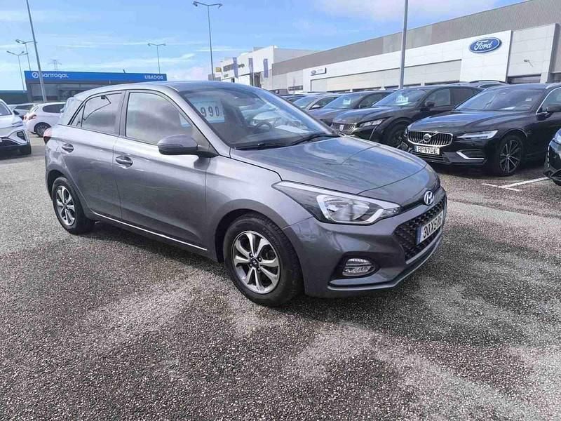 Usado Hyundai i20 Style 100 HP (73 kW) 2019 Cinzento Citadino