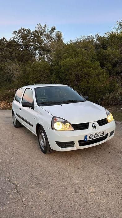 Usado 2008 Renault Clio II | € 2.660 (Bom preço) - Imagem 1/4