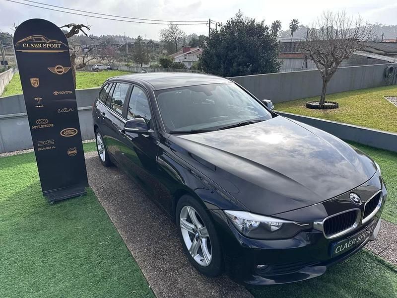 Usado BMW 320 Sport Line 184 HP (135 kW) 2013 Preto Carrinha