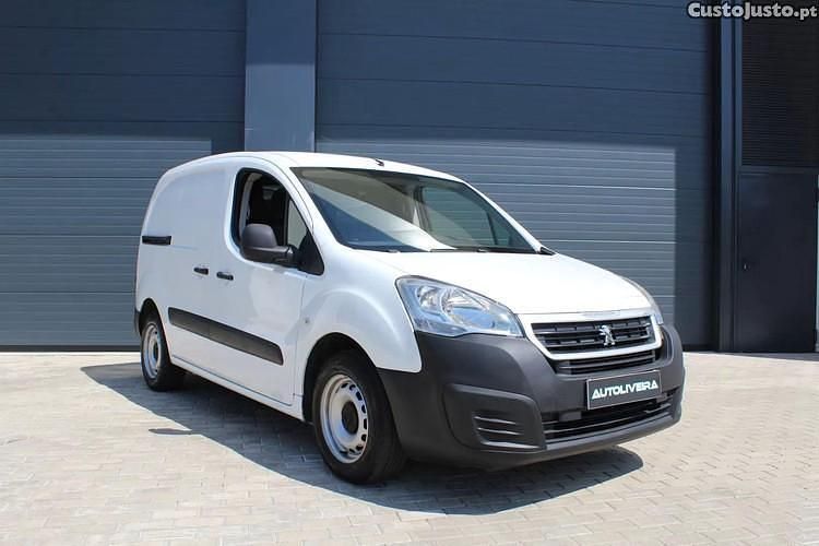 Branco Usado 2018 Peugeot Partner Van | € 10.000 (Preço justo) - Imagem 1/1