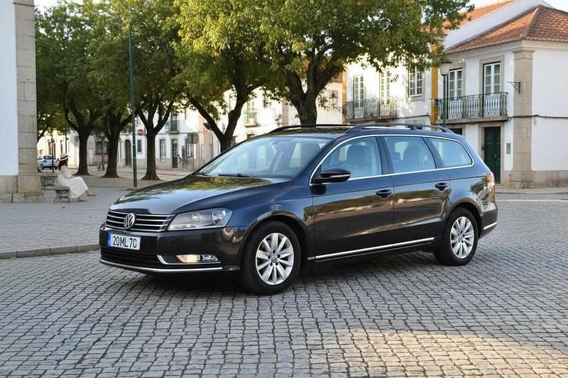 Usado VW Passat 105 HP (77 kW) 2011 Preto Carrinha