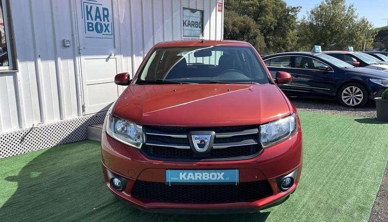 Usado Dacia Sandero Comfort 90 HP (66 kW) 2016 Vermelho Citadino