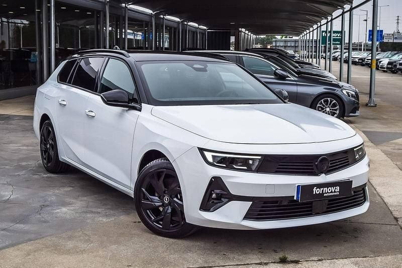 Branco Usado 2024 Opel Astra Sport Carrinha | € 27.900 - Imagem 1/4