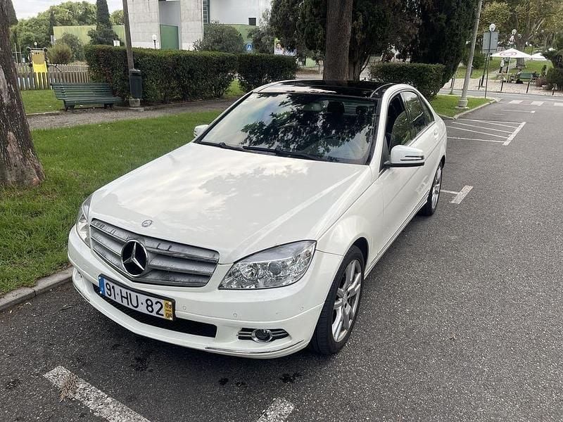 Usado 2009 Mercedes C250 Sedan | € 12.000 (Preço justo) - Imagem 1/4