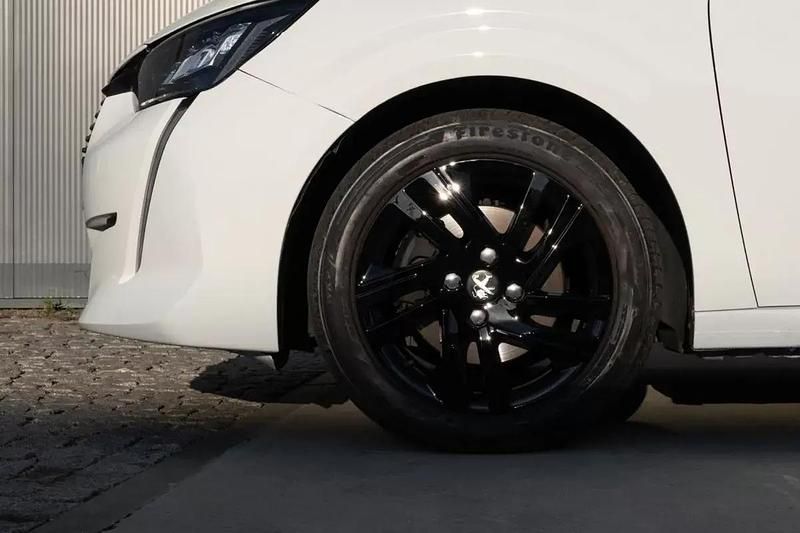 Usado Peugeot 208 Active 101 HP (74 kW) 2021 Branco Citadino