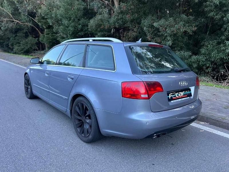 Usado Audi A4 140 HP (102 kW) 2005 Cinzento Carrinha