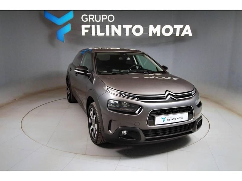 Cinzento Usado 2020 Citroën C4 Cactus Shine Citadino | € 16.560 (Preço justo) - Imagem 1/4