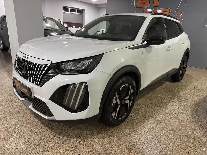 Branco Usado 2024 Peugeot 2008 Allure SUV | € 19.900 (Bom preço) - Imagem 1/4