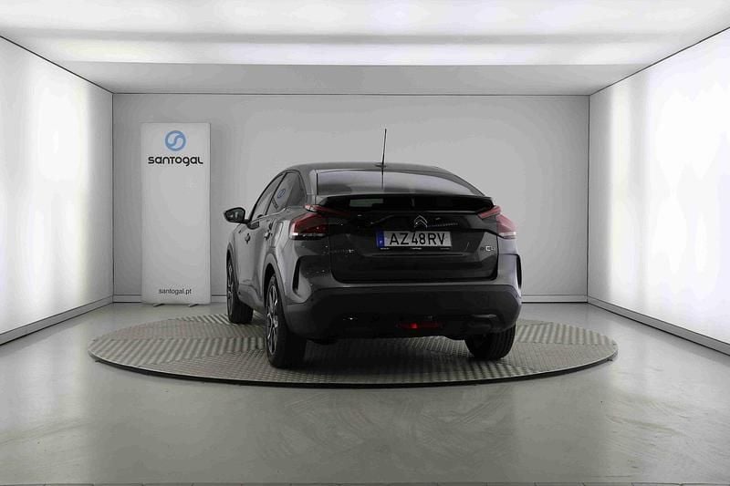 Usado Citroën e-C4 Shine 100 kW (136 HP) 2023 Cinza