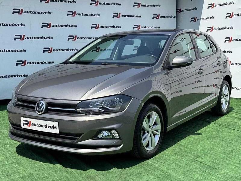 Cinzento Usado 2018 VW Polo Advance Citadino | € 12.390 (Preço justo) - Imagem 1/4