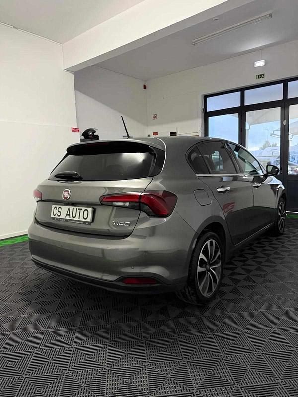 Usado Fiat Tipo 120 HP (88 kW) 2018 Cinzento