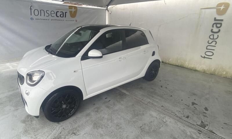 Branco Usado 2019 Smart ForFour Electric Drive Passion | € 12.990 (Preço justo) - Imagem 1/4