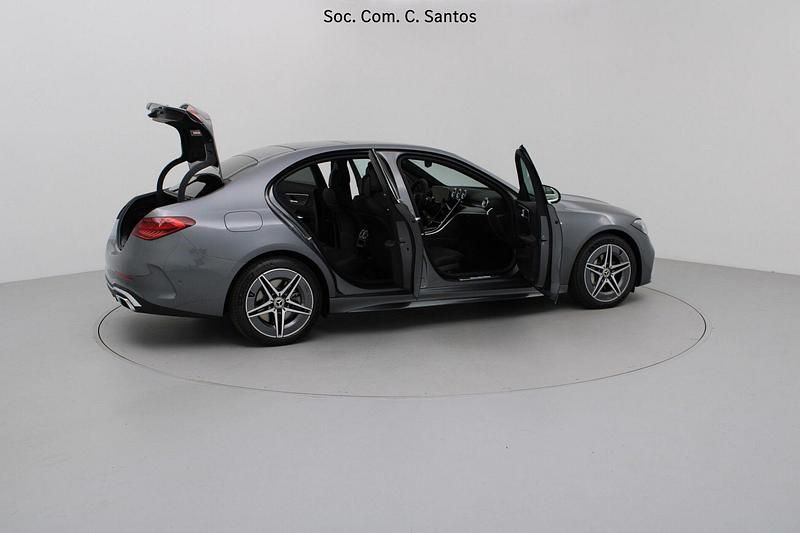 Usado Mercedes C300 AMG 326 HP (239 kW) 2025 Cinza Sedan