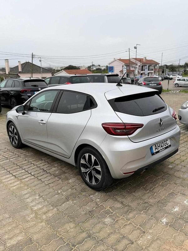 Usado Renault Clio V 90 HP (66 kW) 2021 Cinzento