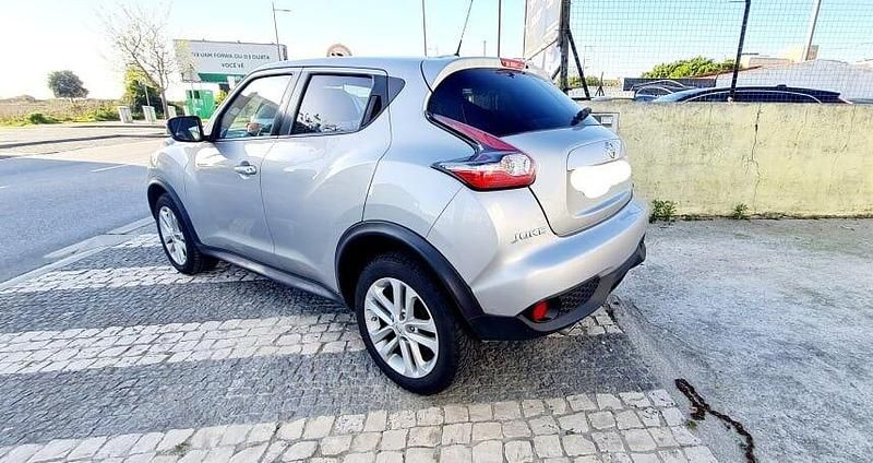 Usado Nissan Juke Tekna 110 HP (80 kW) 2015 Cinza SUV