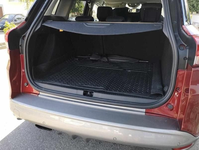 Usado Renault Clio IV 120 HP (88 kW) 2016 Vermelho Citadino