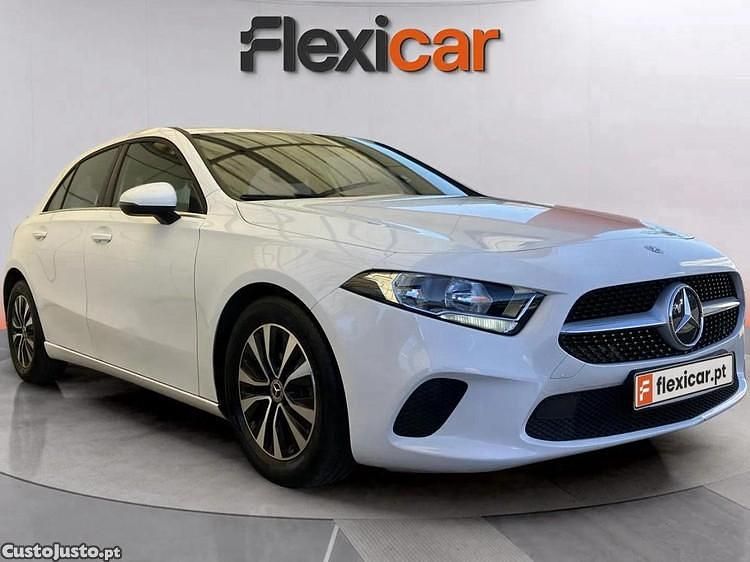 Branco Usado 2021 Mercedes A180 Style | € 24.990 (Bom preço) - Imagem 1/1