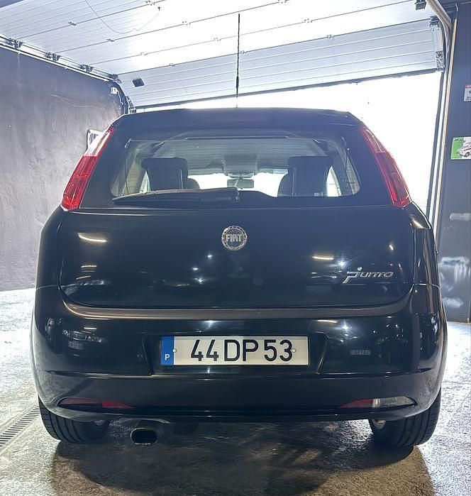 Usado Fiat Grande Punto Sport 90 HP (66 kW) 2007 Citadino