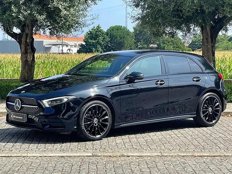 Preto Usado 2022 Mercedes A250 AMG line | € 31.900 (Preço justo) - Imagem 1/4