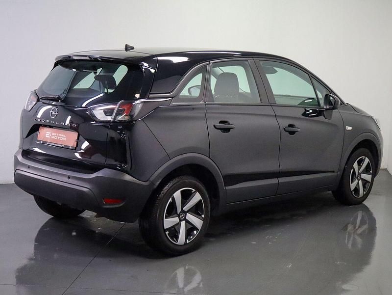 Usado Opel Crossland X Edition 110 HP (80 kW) 2023 Preto SUV