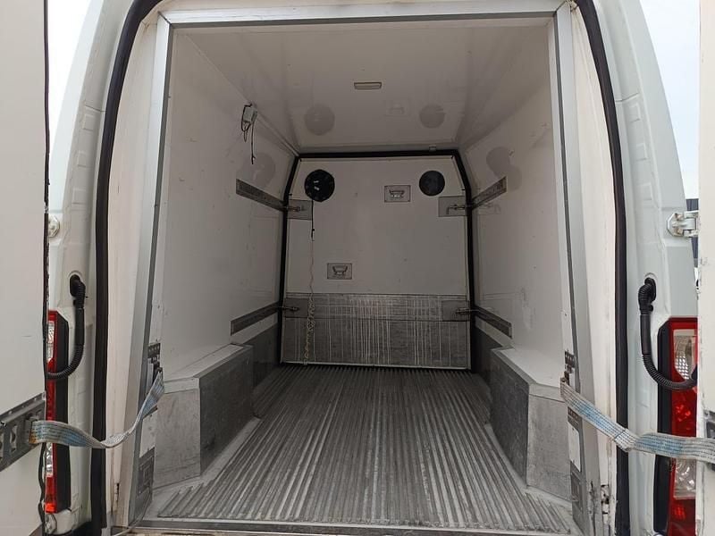 Usado Renault Master 130 HP (95 kW) 2017 Branco Van