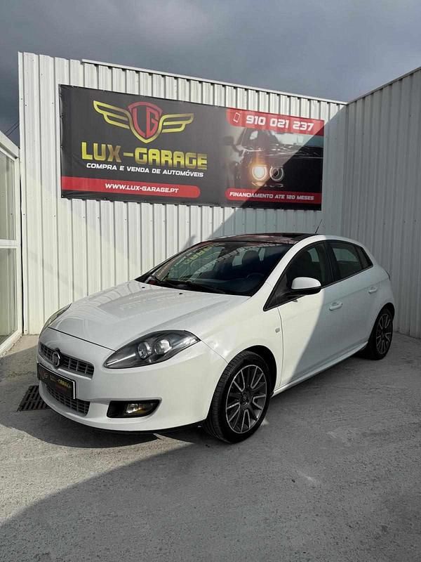 Branco Usado 2011 Fiat Bravo Citadino | € 6.900 (Preço elevado) - Imagem 1/4