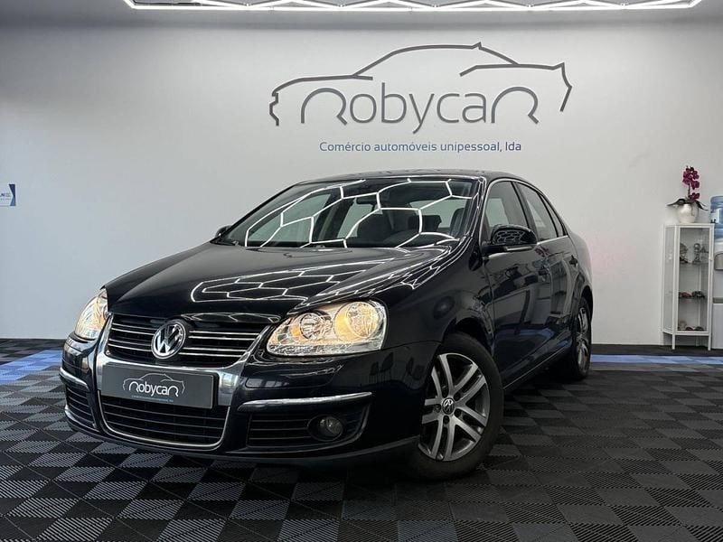 Usado VW Jetta 105 HP (77 kW) 2008 Preto Sedan