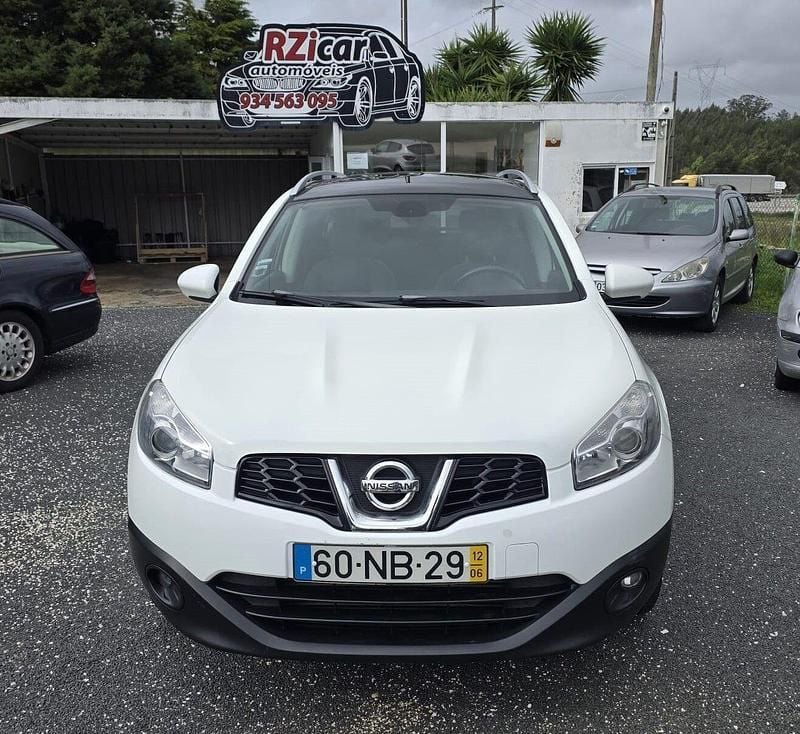Usado Nissan Qashqai Premium Edition 109 HP (80 kW) 2012 Branco SUV