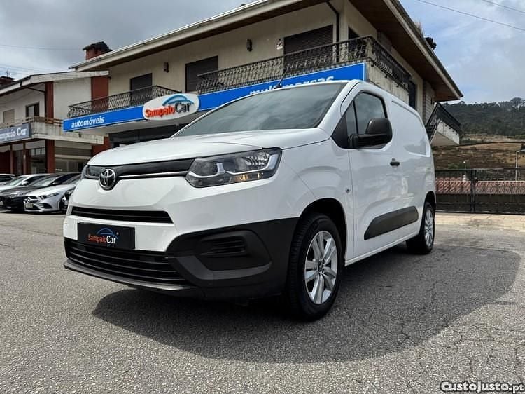 Branco Usado 2021 Toyota Proace Comfort Van | € 15.990 (Preço justo) - Imagem 1/1