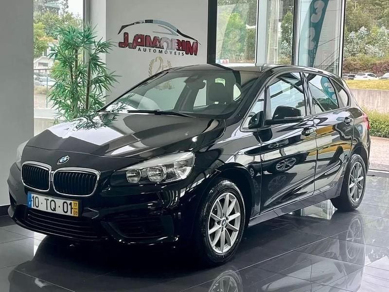 Preto Usado 2017 BMW 216 Active Tourer Sport Line Monovolume | € 17.999 (Preço justo) - Imagem 1/4