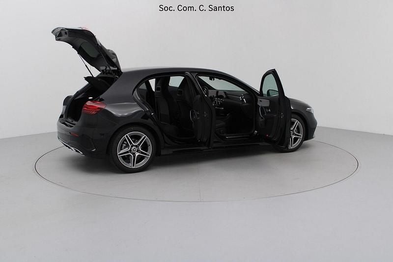 Usado Mercedes A180 AMG 116 HP (85 kW) 2025 Preto Sedan