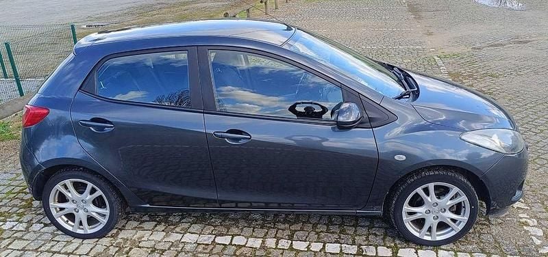 Usado Mazda 2 Inclusive 86 HP (63 kW) 2009 Citadino