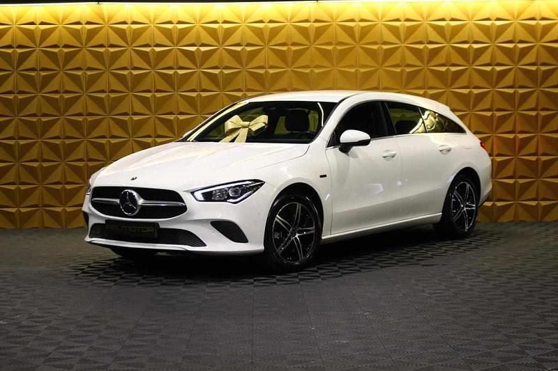 Branco Usado 2021 Mercedes CLA250 Sedan | € 24.500 (Super Preço) - Imagem 1/4