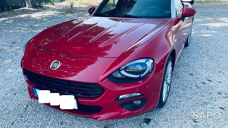 Vermelho Usado 2017 Fiat 124 Spider Lusso Cabrios | € 19.750 - Imagem 1/4