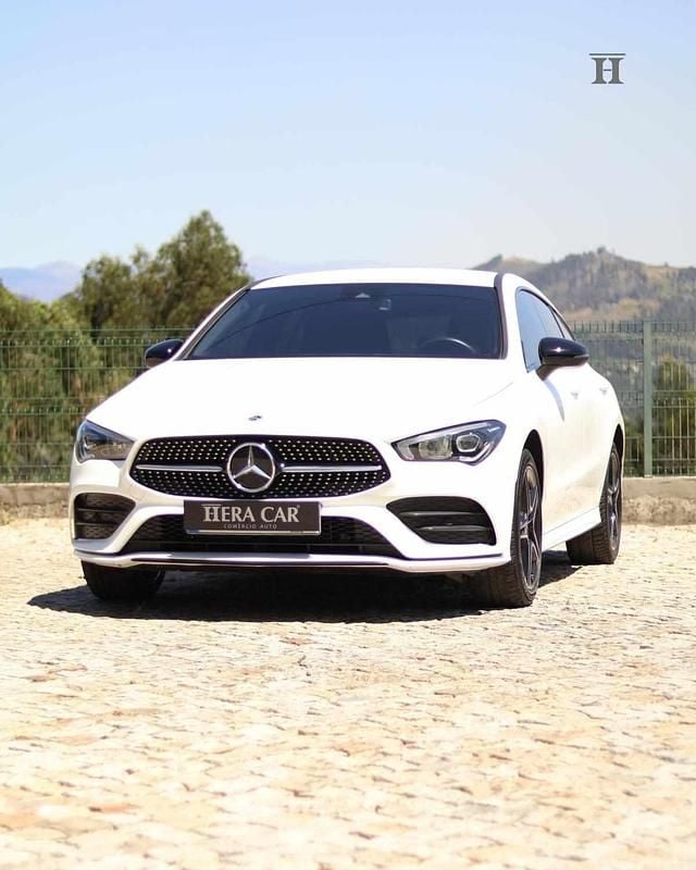 Branco Usado 2023 Mercedes CLA250 Sedan | € 39.750 (Preço justo) - Imagem 1/4