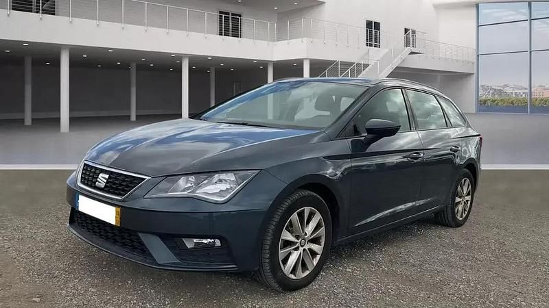 Cinzento Usado 2019 Seat Leon ST Style Carrinha | € 9.999 (Super Preço) - Imagem 1/4