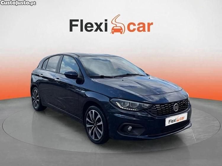 Azul Usado 2020 Fiat Tipo Lounge | € 10.980 (Bom preço) - Imagem 1/1