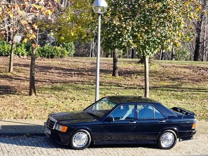 Usado Mercedes 190 118 HP (86 kW) 2000 Preto Sedan