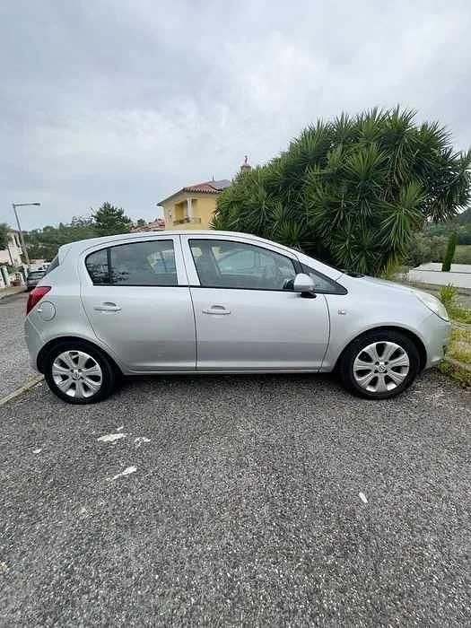 Usado 2008 Opel Corsa Enjoy Sedan | € 3.500 (Preço justo) - Imagem 1/4