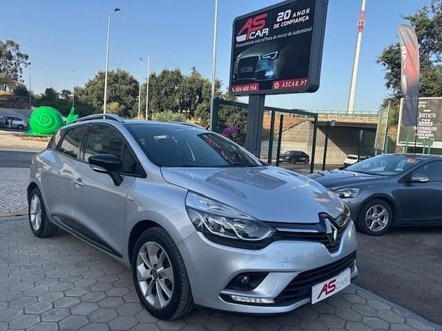 Cinzento Usado 2017 Renault Clio IV Carrinha | € 12.990 (Preço elevado) - Imagem 1/4