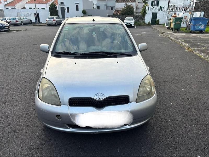 Usado 2003 Toyota Yaris Sedan | € 3.000 (Bom preço) - Imagem 1/4