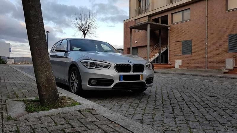 Cinzento Usado 2017 BMW 116 Citadino | € 16.750 (Super Preço) - Imagem 1/4